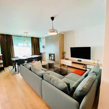 Lovely For Family And Group Of Friends Apartment Povoa de Santa Iria